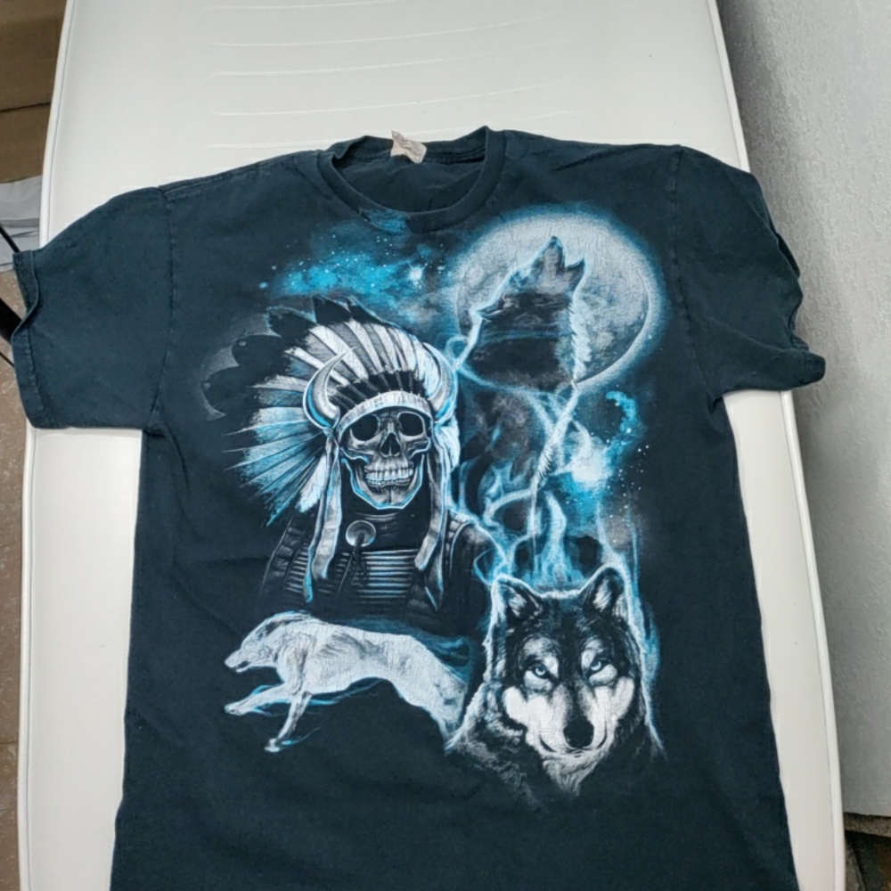 Vintage wolf moon t shirt sz medium